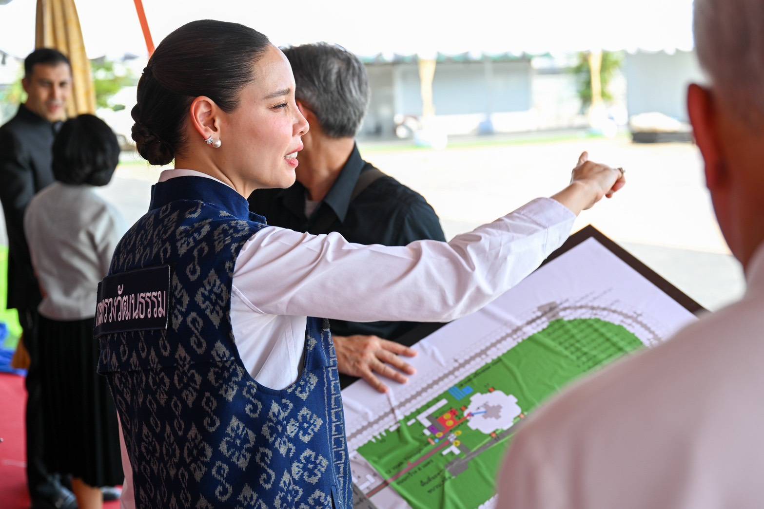 “ซาบีดา” ตรวจความพร้อมพิธียกเสาพระเมรุมาศ สมเด็จพระพันปีหลวง