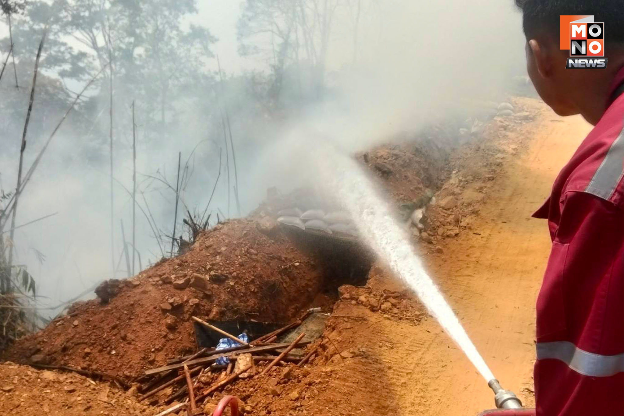 ไฟป่าชายแดนไทย-กัมพูชาปะทุ ลมพัดหวนข้ามแดน “กองทัพ” เฝ้าระวังสะเก็ดไฟ อุณหภูมิทะลุ 42 องศา