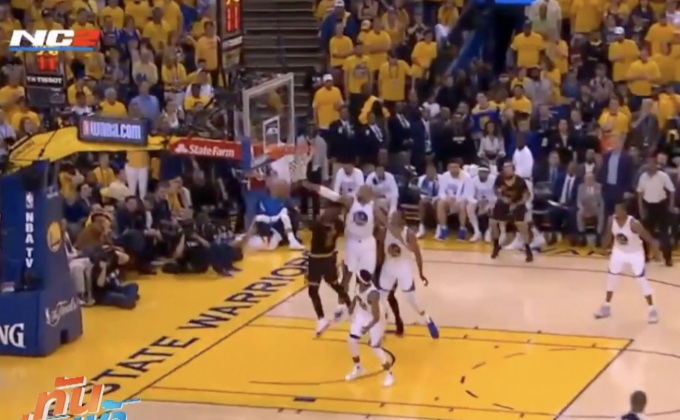 “วอร์ริเออร์ส” ถลุงแคฟส์ ขึ้นนำ 2-0 รอบชิง NBA