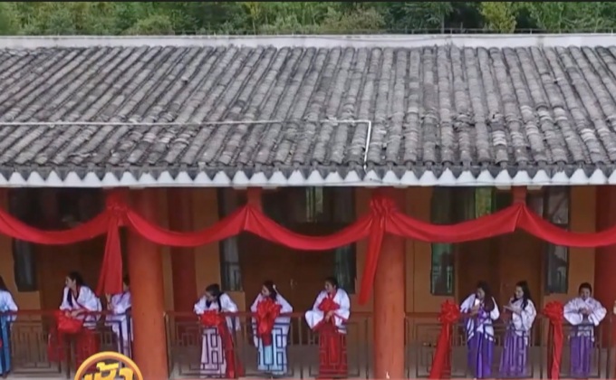 คู่รักชาวจีนร่วมฉลองวาเลนไทน์จีน