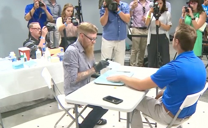 บริษัทในสหรัฐเสนอบริการฝังไมโครชิปให้พนักงาน