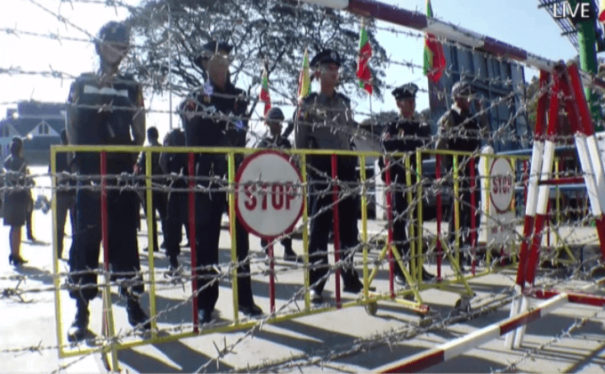 ชาวเมียนมาประท้วงคำตัดสินคดีเกาะเต่า