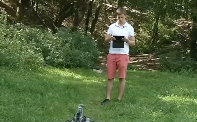 รถสำรวจทำงานในสภาพเสี่ยงภัย