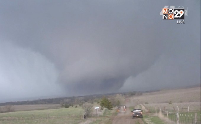 พายุถล่มหลายพื้นที่ในสหรัฐฯ