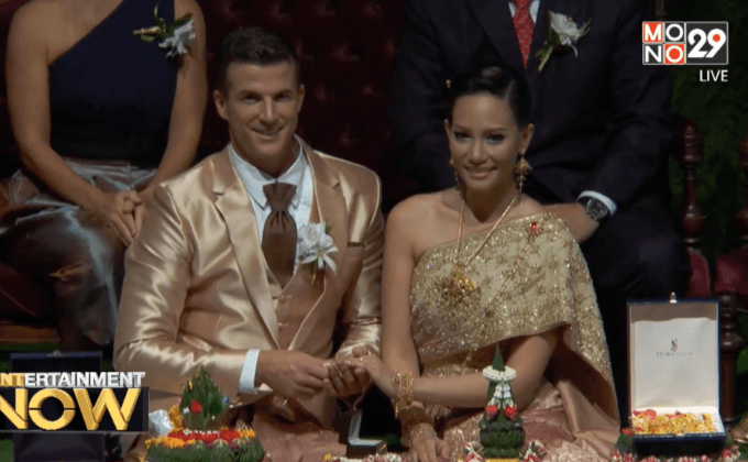 แต่งแล้ว! “ชาม ไอยวริญท์” ควงแฟนฝรั่งเข้าประตูวิวาห์