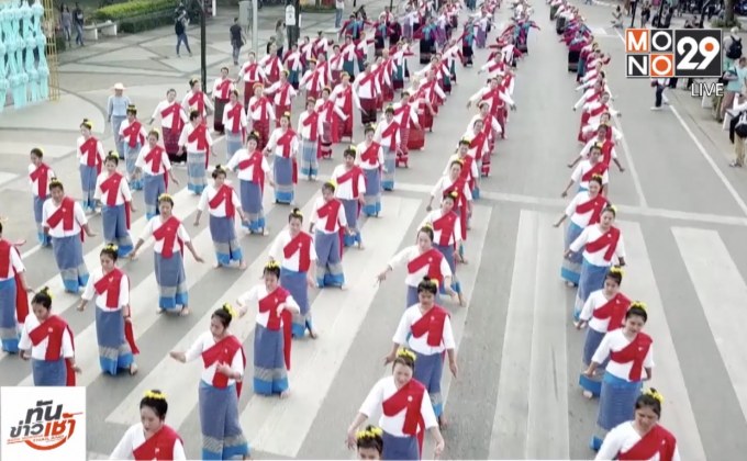 อลังการขบวนซ้อมใหญ่ฟ้อนบูชายี่เป็ง