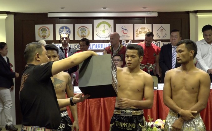 MONO29 TOPKING TK18 ประกบคู่ศึกไทยแลนด์ซีรีส์