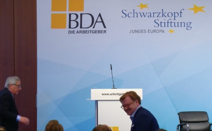 EU ชี้ใช้เวลานานกรณีสหรัฐฯ ถอนตัวข้อตกลงโลกร้อน