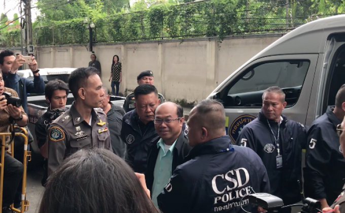 ส่งตัว ครูปรีชา – เจ๊บ้าบิ่น ฝากขังศาลอาญา