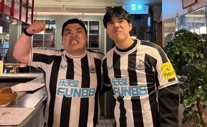 เลิกเป็นเด็กผี 1 วัน! แจ็ค แฟนฉัน-นิกกี้ ณฉัตร โผล่เชียร์ ‘สาลิกาดง’ ถึงอังกฤษ