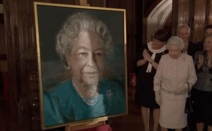 เผยโฉมพระบรมฉายาลักษณ์ใหม่ควีนอังกฤษ