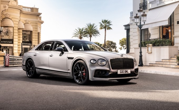 Bentley Flying Spur S ถึงคิวอัครยนตรกรรมซีดานเสริมชุดแต่งสปอร์ตสุดหล่อล้ำ