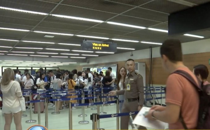 สั่งเช็กโทรขู่บึ้มสนามบิน