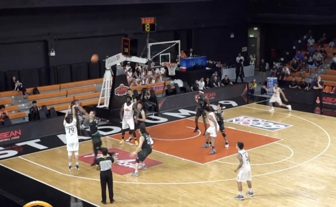 แวมไพร์พลาดท้ายเกมพ่ายเวสท์พอร์ท 86-94