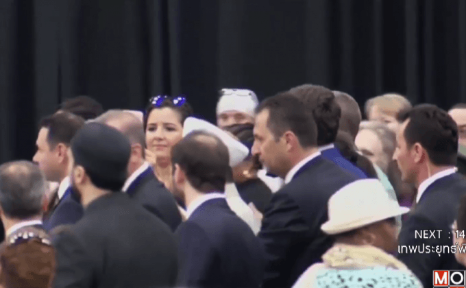 ผู้คนร่วมไว้อาลัยแก่นายมูฮัมหมัด อาลี