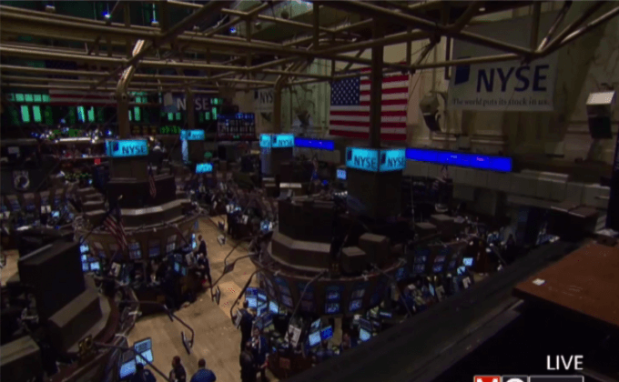 อุตสาหกรรมดาวโจนส์ปรับตัวลดลง