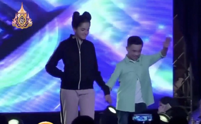 นายแบบ-นางแบบดาวน์ซินโดรมเจิดจรัสบนเวทีแฟชั่น