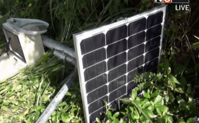 ขโมยแบตเตอรีไฟฟ้าสาธารณระบบโซล่าเซลล์