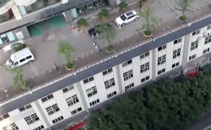 สร้างถนนบนดาดฟ้าตึกในจีน