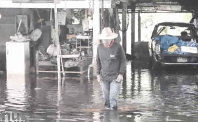 น้ำท่วมบ้านเรือนริมคลองพระยาบันลือ รอบ 2