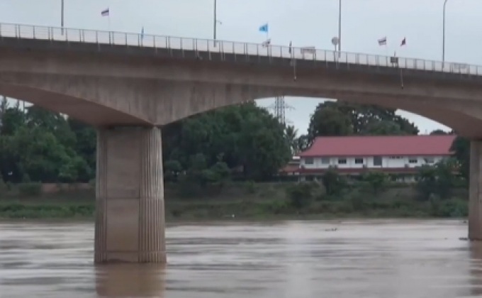 แม่น้ำโขงล้นท่วมจุดผ่อนปรนไทย-ลาว จ.นครพนม