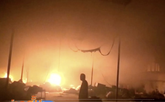 ไฟไหม้โรงงานผลิตที่นอน จ.สมุทรสาคร