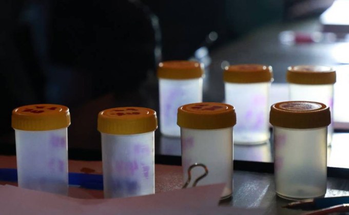 ป.ป.ส. บุกผับดังราชปรารภ รวบนักค้าชาวไนจีเรีย พบปาร์ตี้โคเคน–แก๊สหัวเราะ