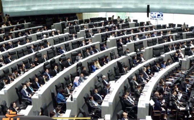 โพลเผยประชาชนหวังนักการเมืองเลิกขายเสียง