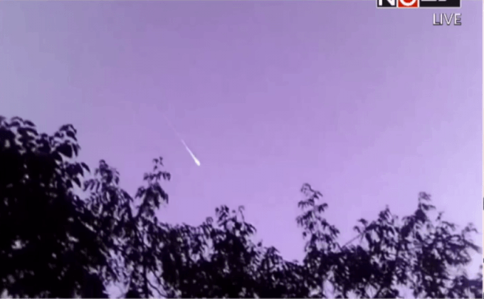 ลำแสงประหลาดพาดผ่านท้องฟ้าหลายจังหวัด