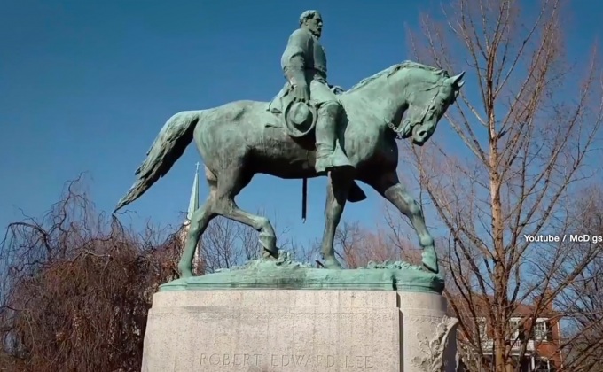 “อนุสาวรีย์” ต้นตอความขัดแย้ง “ชาร์ล็อตสวิลล์”