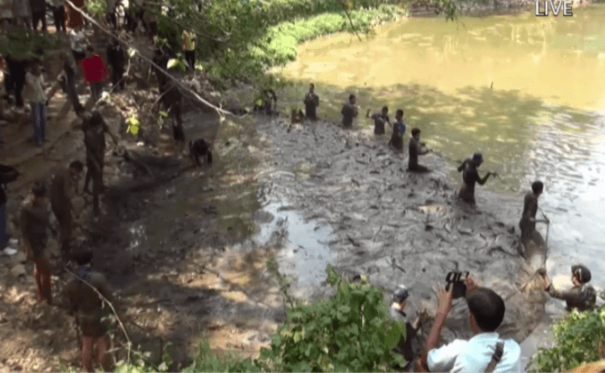 เร่งย้ายปลาหนีภัยแล้ง จ.เชียงใหม่