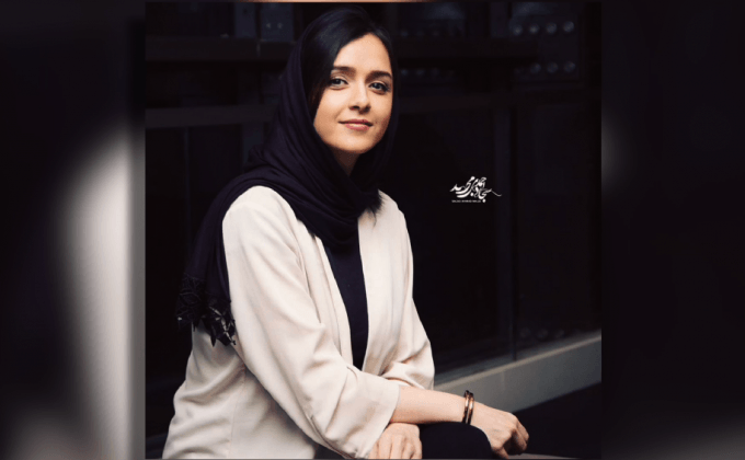 ชาวเน็ตฮือฮา ภาพรอยสัก “พลังสตรี” บนแขนนักแสดงสาวอิหร่าน