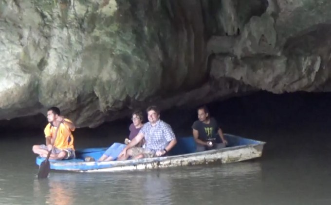 วันหยุดตรังคึกคักนทท.แห่ลอดถ้ำท้องมังกรแน่น