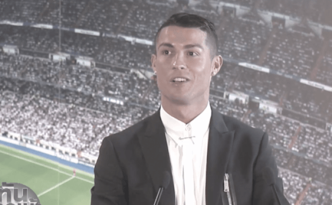 ต่อสัญญายาวชุดขาว “โรนัลโด้” โอ่เล่นได้อีก 10 ปี