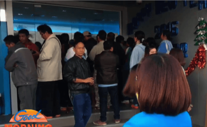 ยอดสั่งซื้อสลากฯ ทุบสถิติเกลี้ยง 1.49 นาที