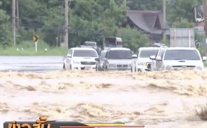 กรมทางหลวงชนบท เผย 20 เส้นทาง มีน้ำท่วมสูง สัญจรไม่ได้