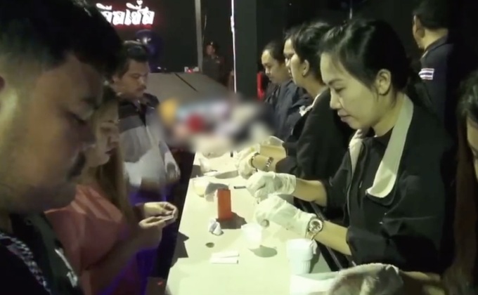 ตรวจผับดังพบยาเสพติด-นักเที่ยวฉี่ม่วงที่ จ.ชลบุรี