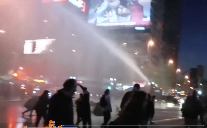 ตำรวจปะทะผู้ประท้วงในชิลี