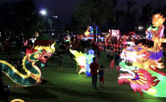 ​เทศกาลโคมไฟง่วนเซียว จ.พิษณุโลก