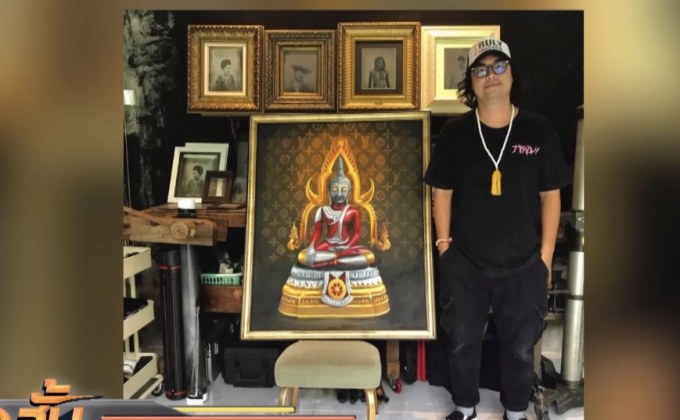 ประมูลภาพ “พระพุทธรูปอุลตร้าแมน” ทะลุ 2 ล้าน