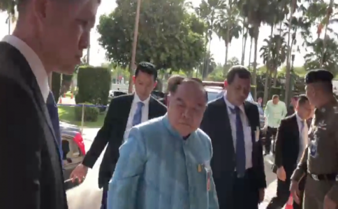 “ประวิตร” เผย “พระพรหมเมธี” ถูกกักตัวจริง