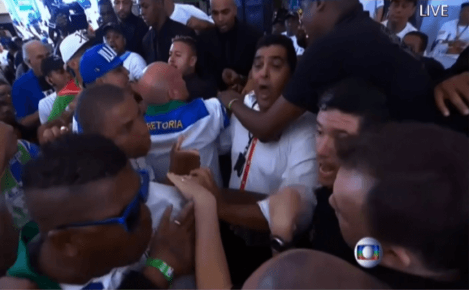 เหตุทะเลาะวิวาทในงานคาร์นิวัลที่บราซิล