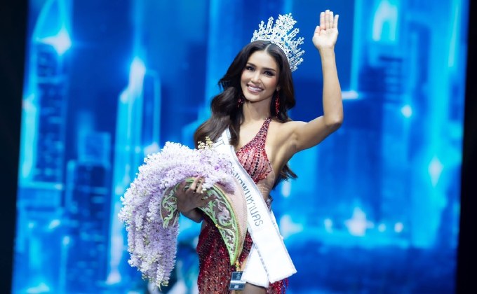 “แพรว-แพรวณิชยฐ์ เรืองทอง” คว้ามงม้วนเดียวจบ ครองมงกุฏ มิสยูนิเวิร์สกรุงเทพมหานคร 2025