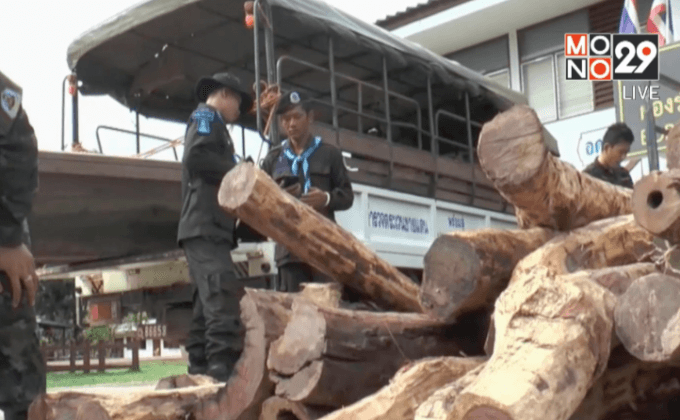 สกัดจับขนไม้พะยูงส่งขายประเทศเพื่อนบ้าน