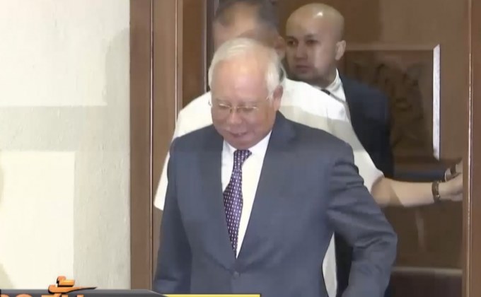 ศาลอนุมัติเลื่อนพิจารณาคดีอดีตผู้นำมาเลเซีย