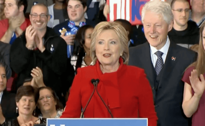 ครูซ และ ฮิลลารี ชนะเลือกตั้งขั้นต้นที่รัฐไอโอวา