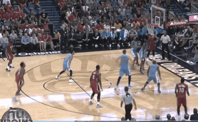 “เพลีแกนส์” ไร้ชัยประเดิม NBA แม้ “เดวิส” กด 50 แต้ม