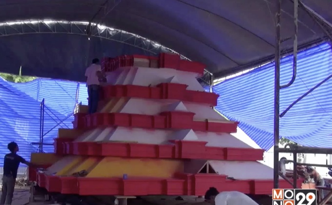 ทั่วประเทศเร่งก่อสร้างพระเมรุมาศจำลอง