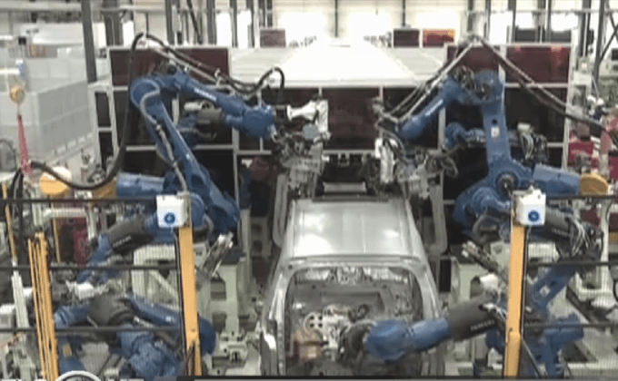 หุ่นยนต์เพื่อการผลิตได้รับความนิยมเพิ่มขึ้น