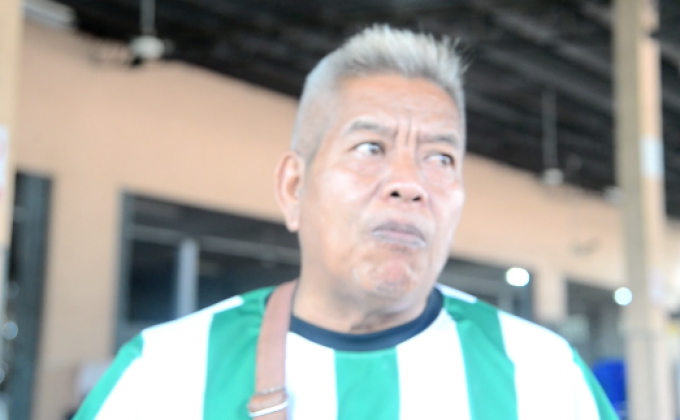 พ่อเหยื่อจ่อยิงหน้าผับ ย้ำยังไม่เผาศพลูกชาย